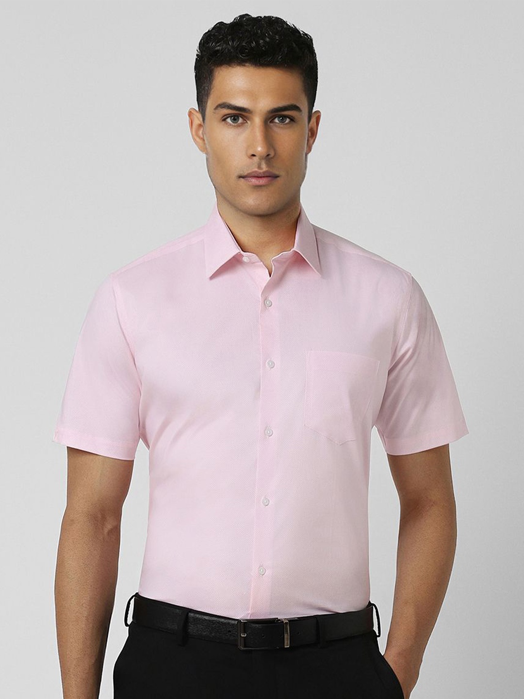 

Van Heusen Men Spread Collar Checked Cotton Formal Shirt, Pink
