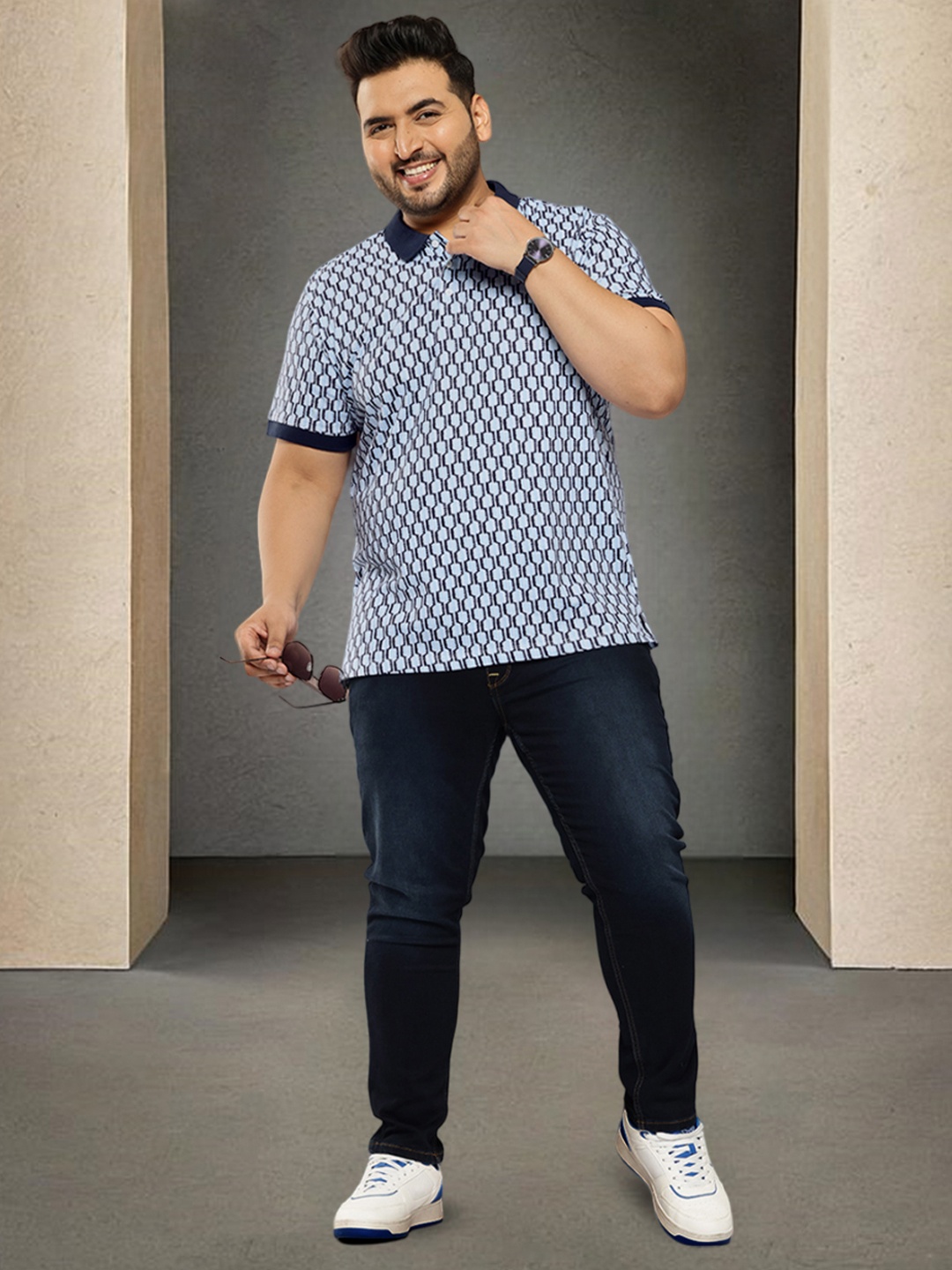 

Sztori Plus Size Geometric Printed Polo Collar Pure Cotton T-shirt, Blue