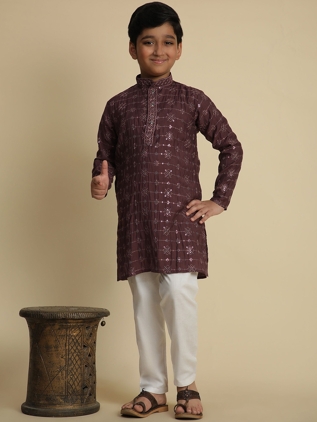 

Pro-Ethic STYLE DEVELOPER Boys Geometric Embroidered Pure Cotton Kurta With Pyjama, Red