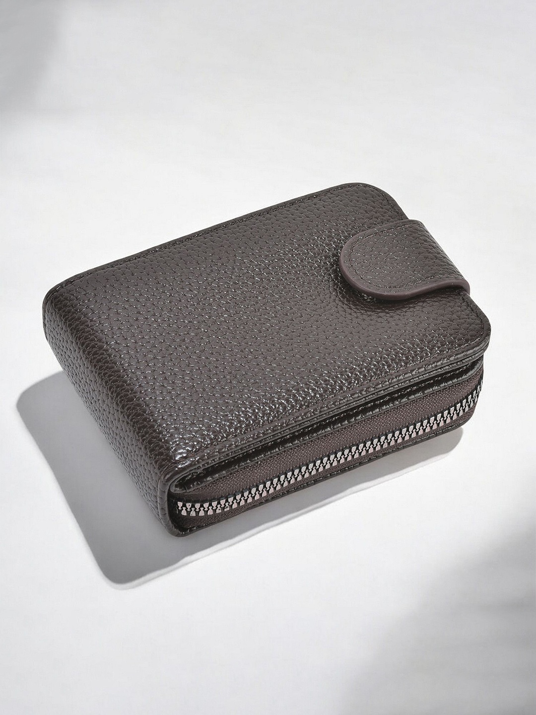 

Kastner Unisex Solid Card Holder, Brown