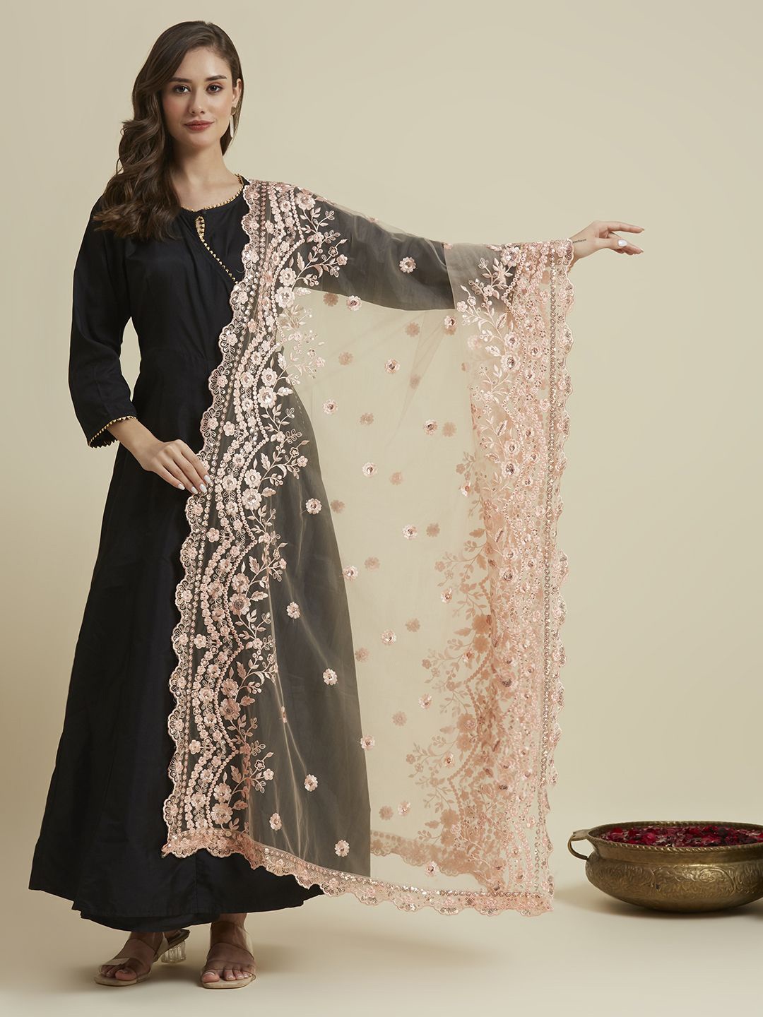 

Dupatta Bazaar Floral Embroidered Sequinned Net Dupatta, Peach