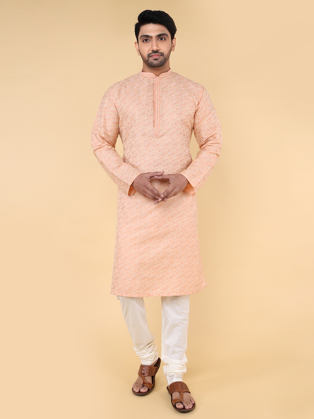 

ZOIS Embroidered Khadi Cotton Mandarin Collar Straight Kurta, Peach