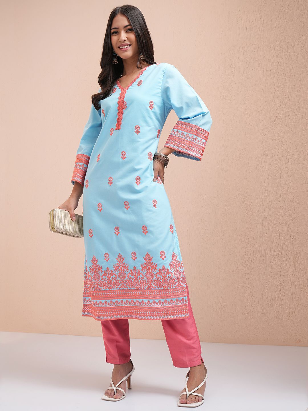 

Vishudh Floral Embroidered V-Neck Straight Kurta, Blue
