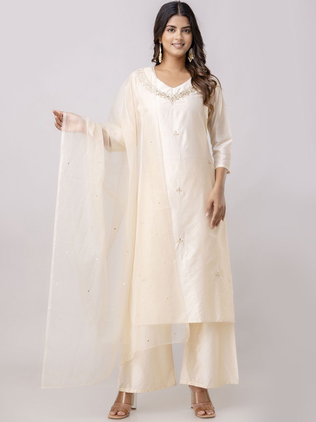 

Aawari Floral Embroidered Regular Pure Silk Straight Kurta with Trousers & Dupatta, Off white