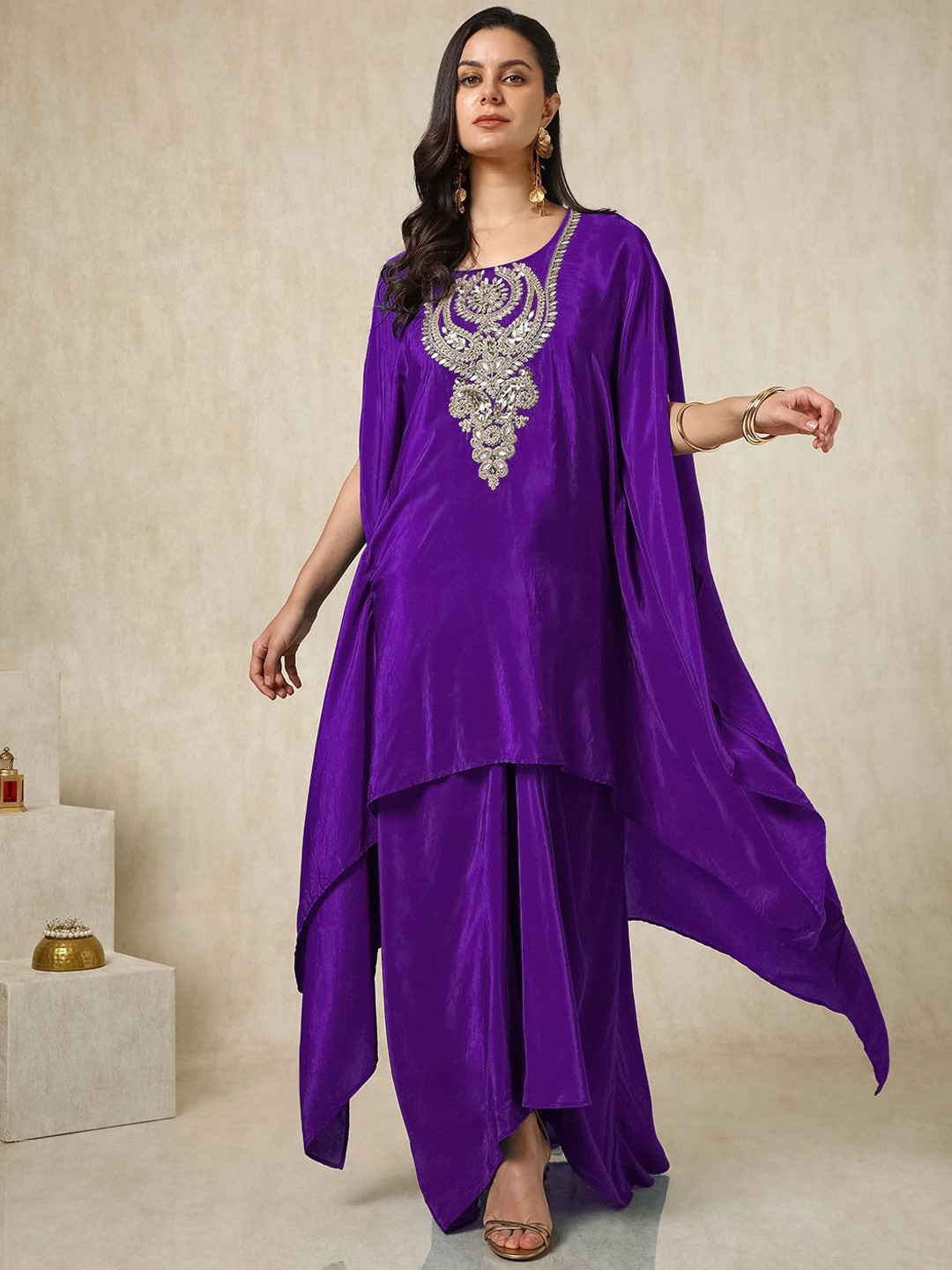 

Soch Paisley Embroidered Round Neck Short Sleeves Regular Sequinned Kaftan Kurta & Trouser, Purple