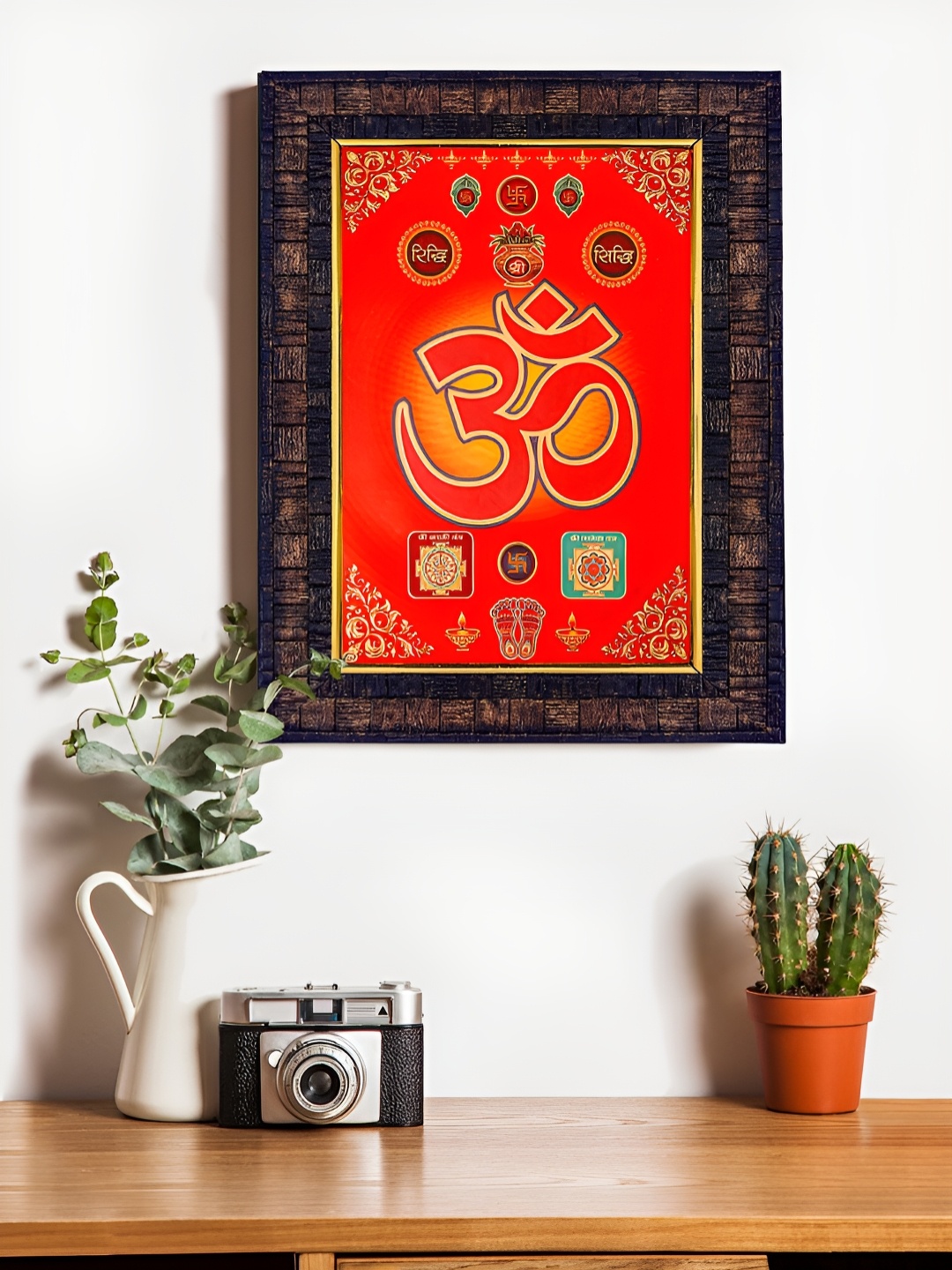 

Hawai Black & Red OM Gold Foil Plated Wooden Wall Photo Frame
