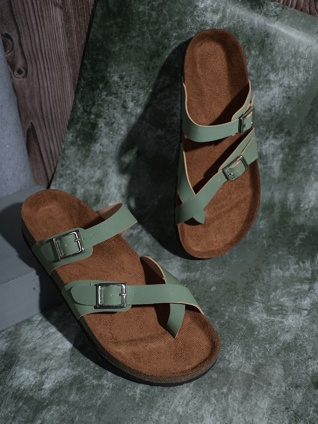 

MOZAFIA Women Buckled Open Toe Casual Flats, Green