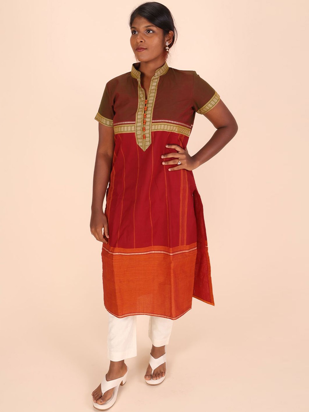 

Avishya Striped Mandarin Collar Pure Cotton Straight Kurta, Maroon