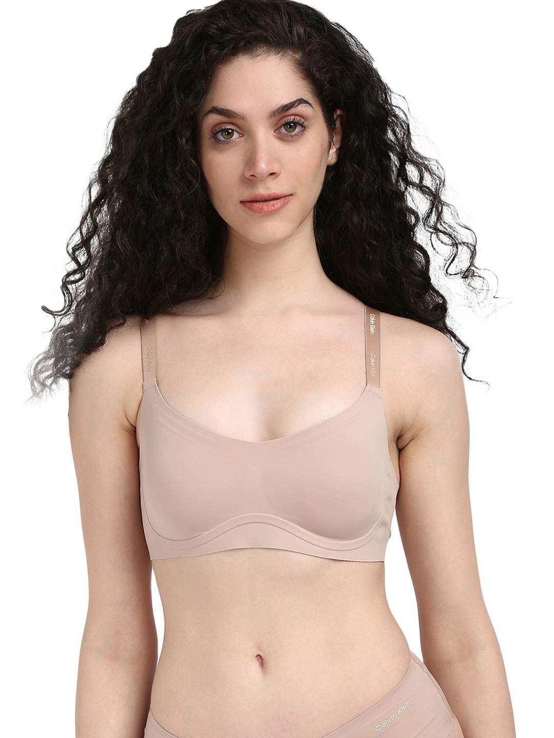 

Calvin Klein Underwear Women Medium Coverage Lightly Padded Bra, Nude