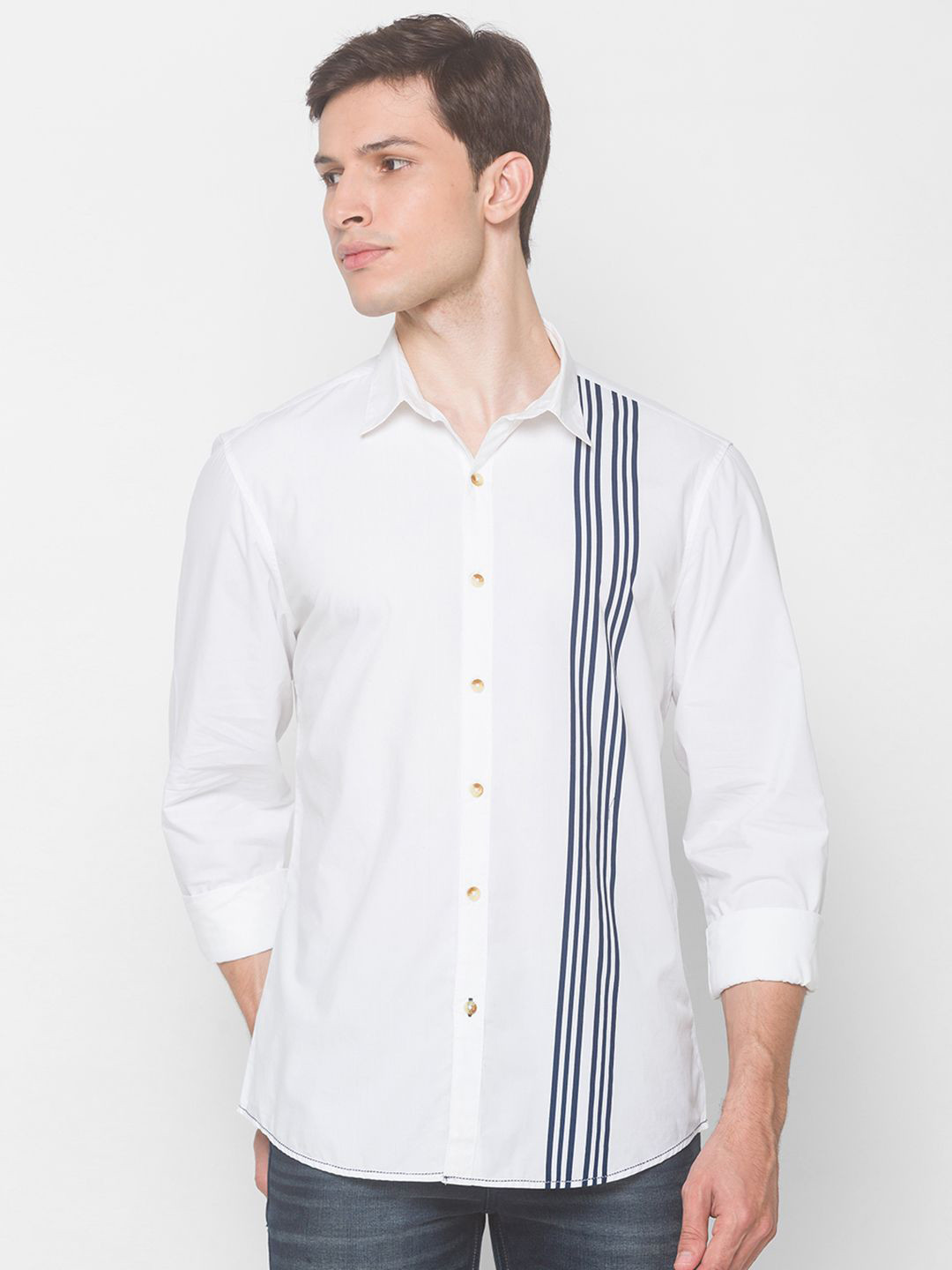 

SNX Men Spread Collar Vertical Striped Cotton Tailored Fit Casual Shirt, White