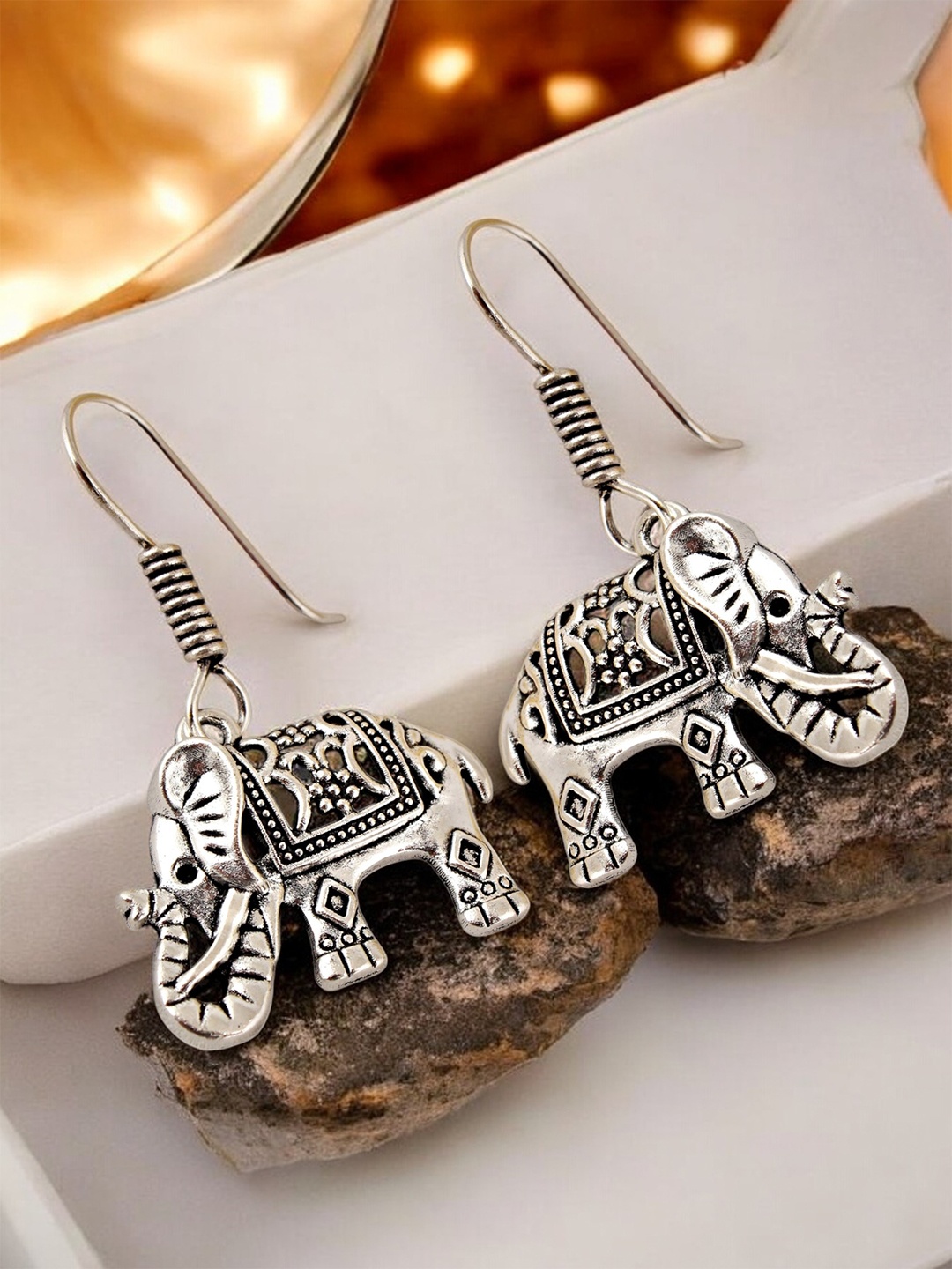 

LUCKY JEWELLERY Contemporary Drop Earrings, Silver