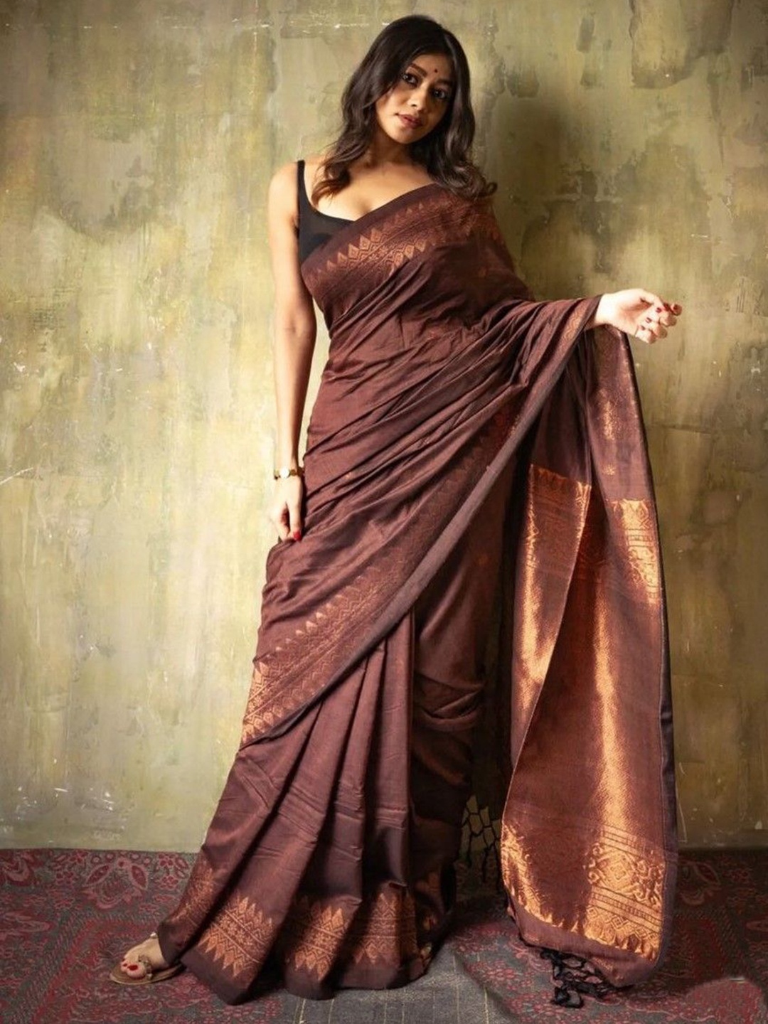 

zinzraa Woven Design Zari Pure Silk Kanjeevaram Saree, Coffee brown