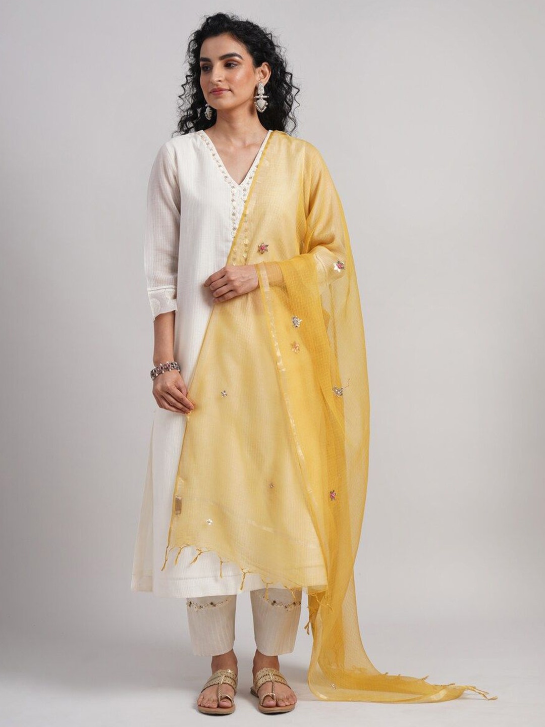 

JAYPORE Embroidered Dupatta, Yellow