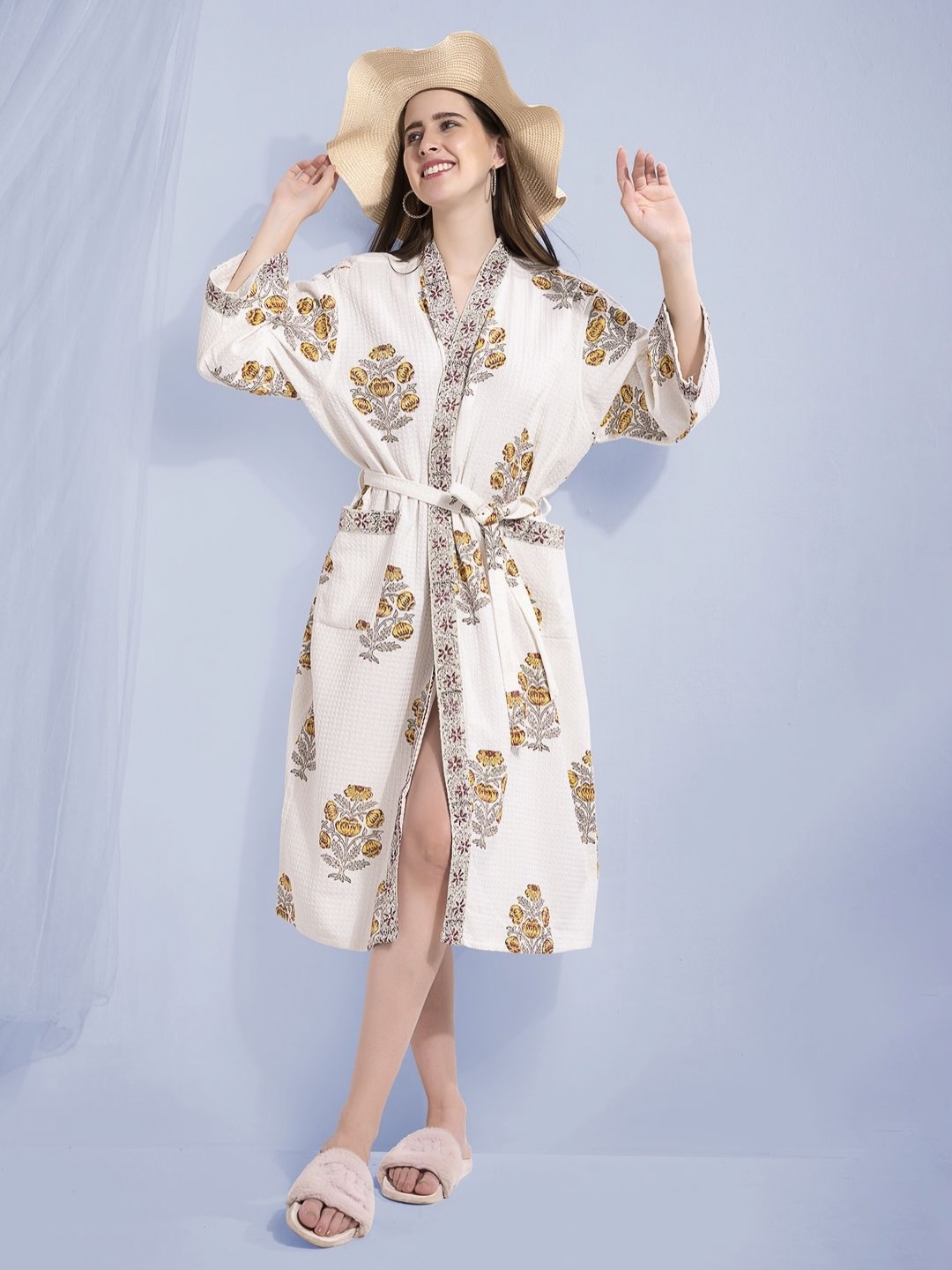 

LacyLook Yellow & White Floral Printed Waffle Cotton Bath Robe
