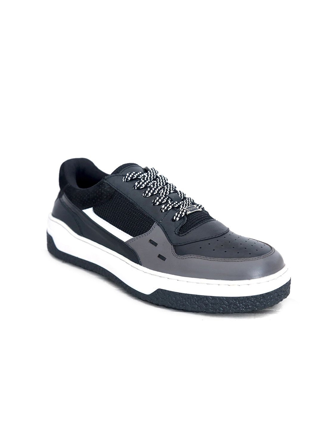 

mccoy Men Perforations Leather Sneakers, Black