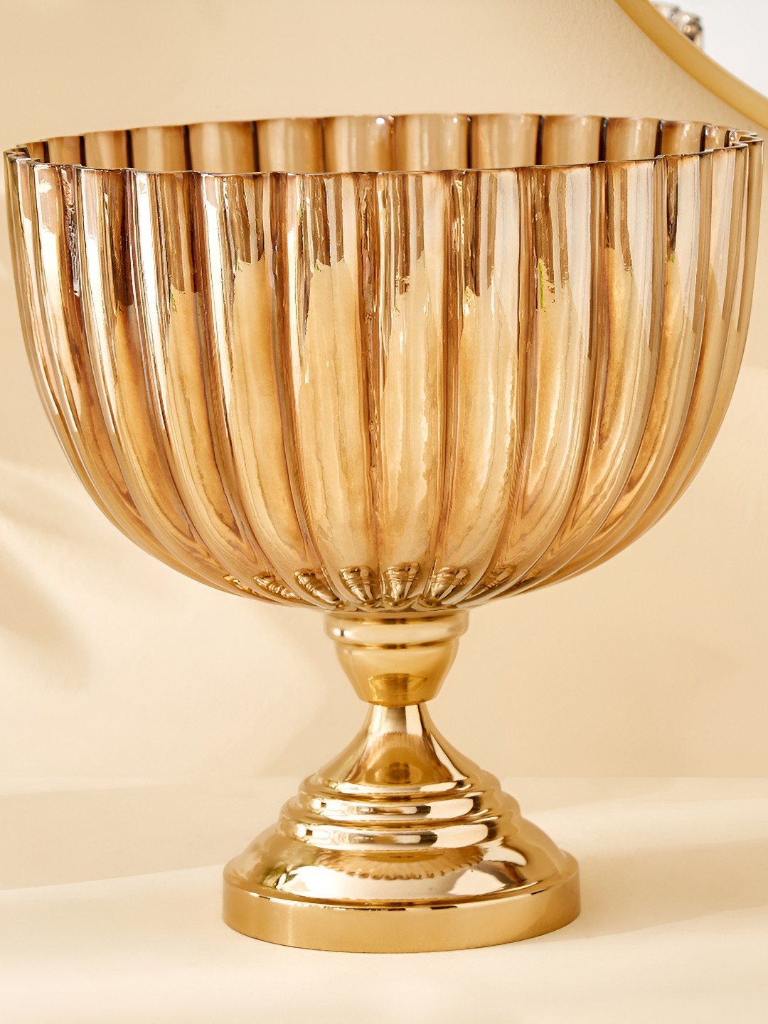 

Home Centre Heritage Renew Jive Gold-Toned Glossy Glass Fluted Decorative Bowl