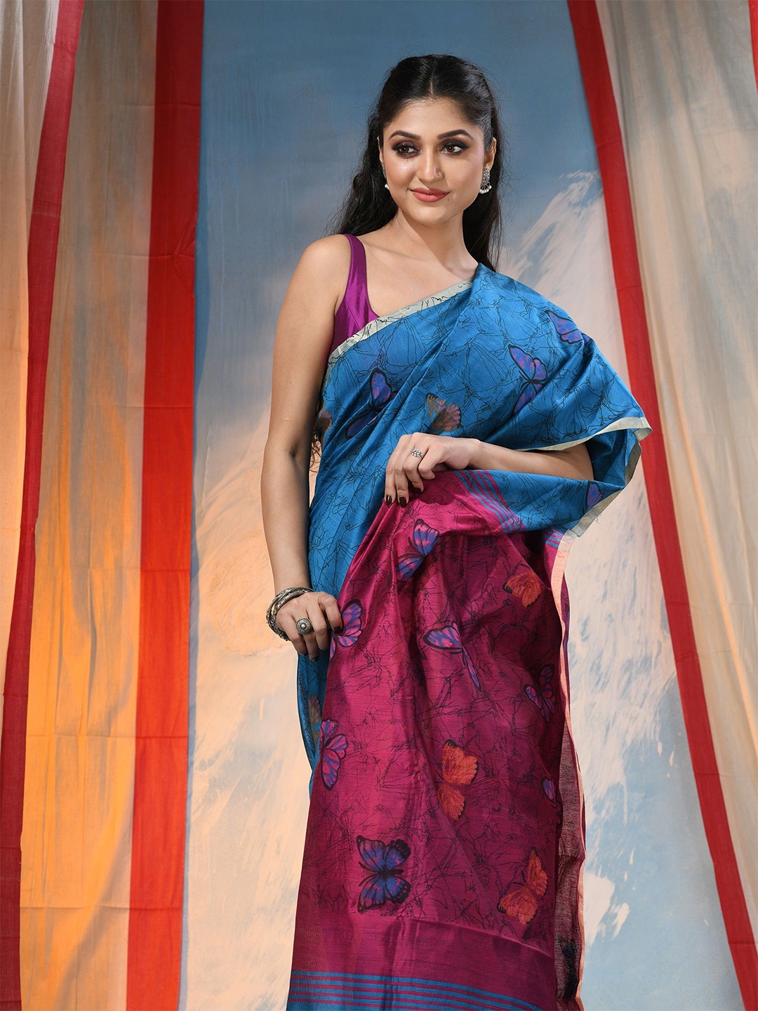 

DESH BIDESH Printed Festive Saree, Blue