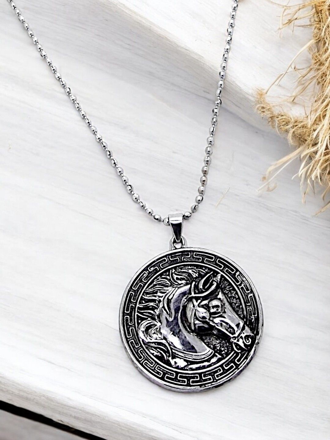 

9blings Men Silver-Plated Horse Head Pendant Chain