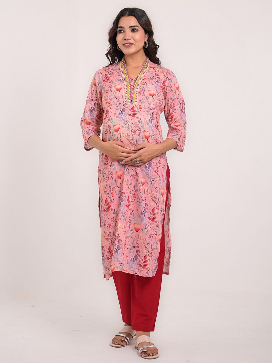 

mumzhug Women Floral Printed Kurta For Feeding And Maternity Purpose, Peach