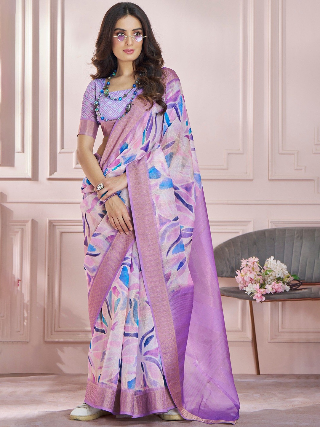 

MySilkLove Abstract Printed Woven Design Zari Saree, Purple