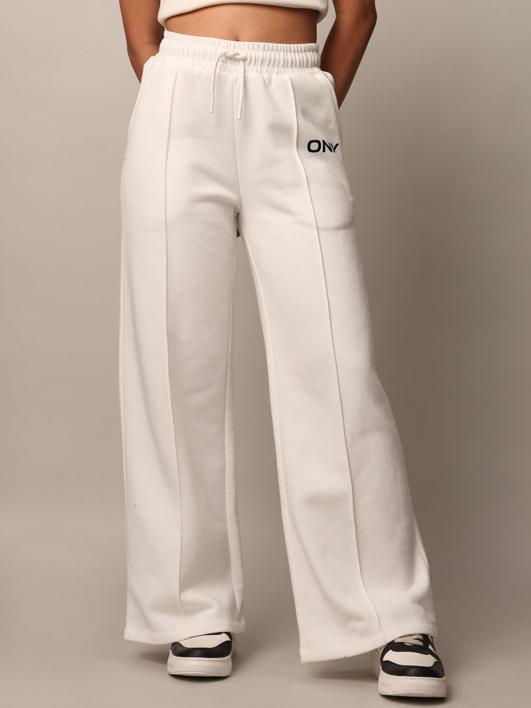 

ONLY Women Cotton Printed Loose Fit High-Rise Pleated Trousers, White