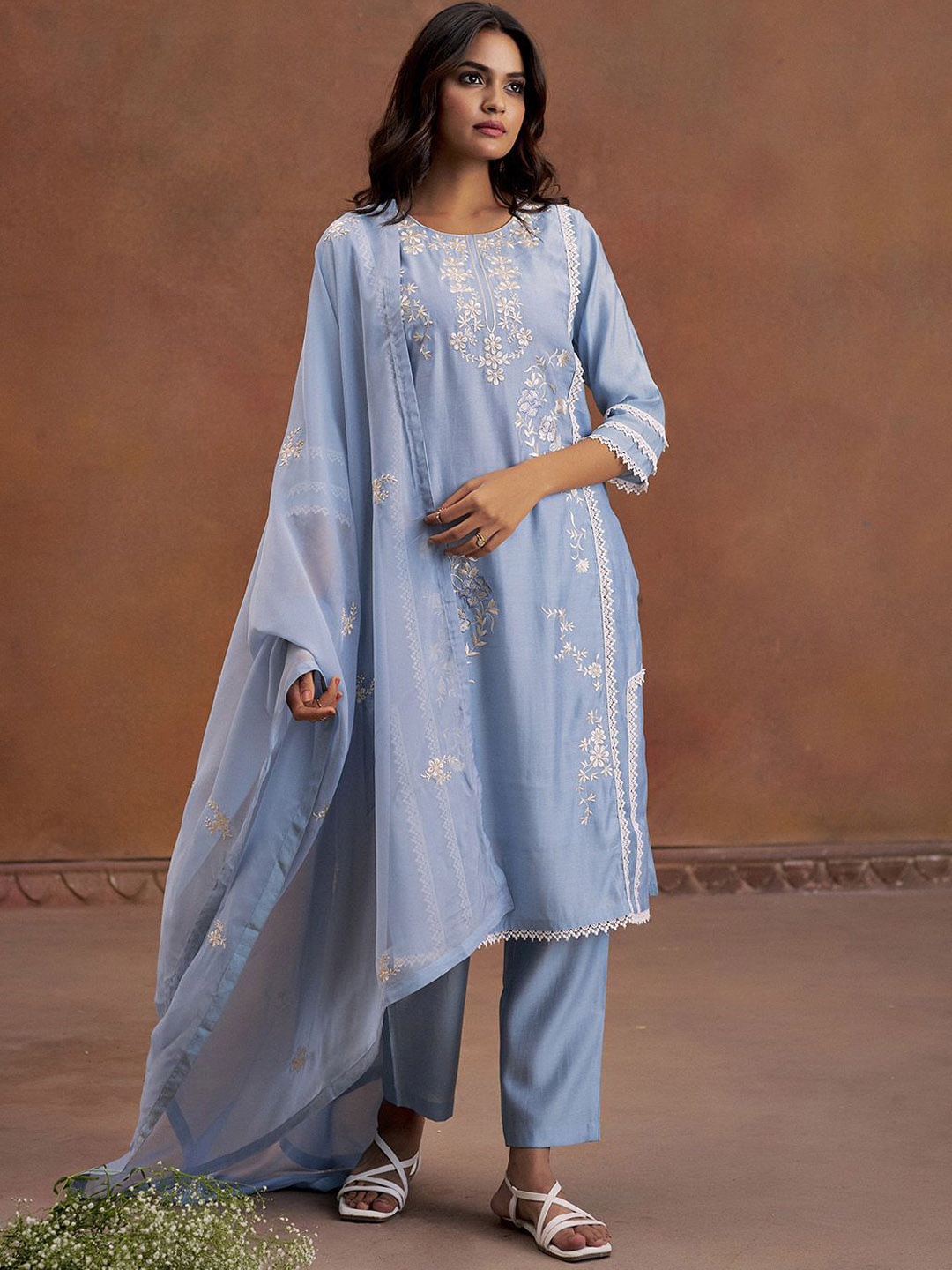 

Jaipur Kurti Festive Embroidered Kurta Set With Dupatta, Blue