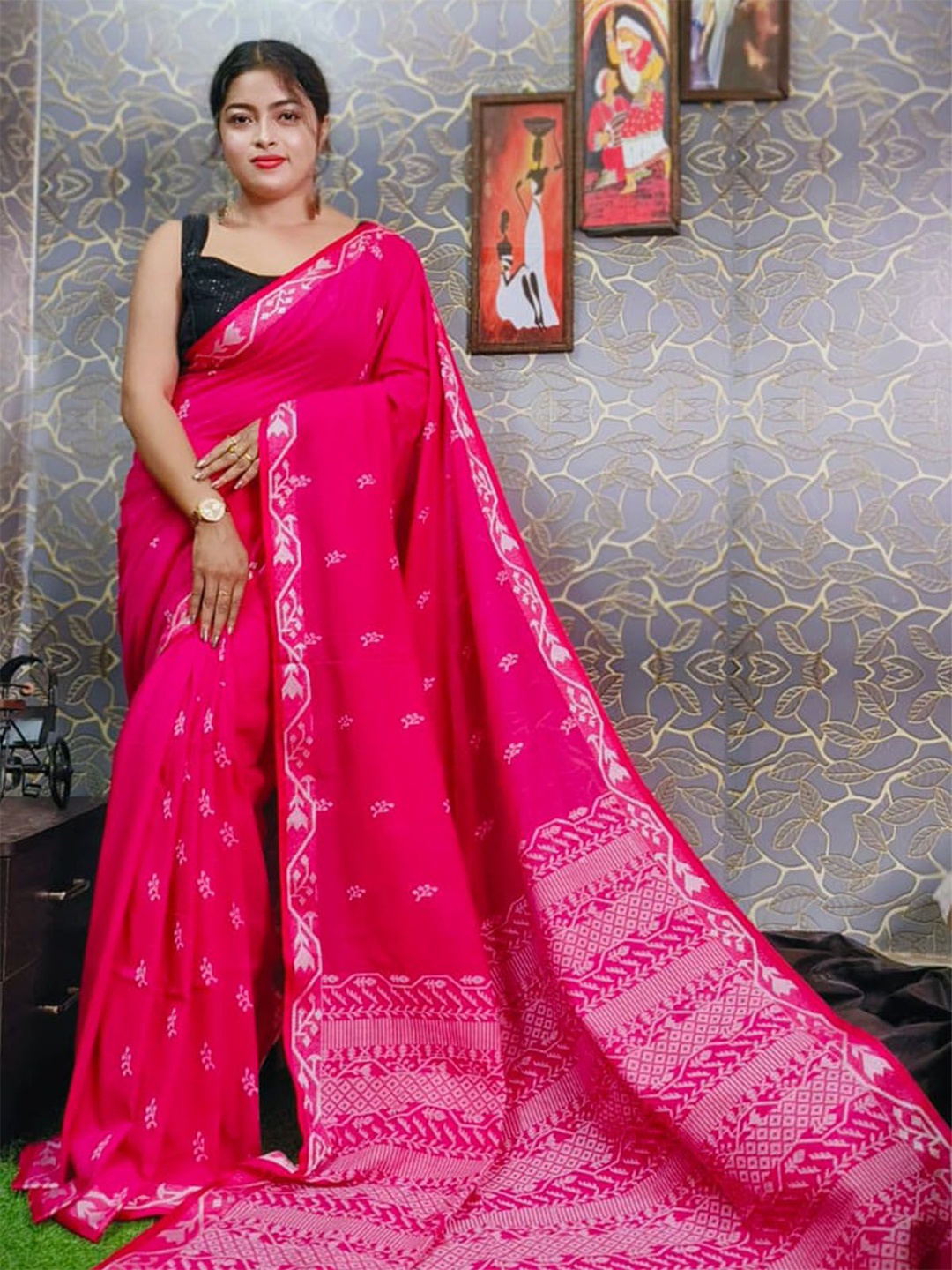 

ODETTE Woven Design Saree with Unstitched Blouse, Pink