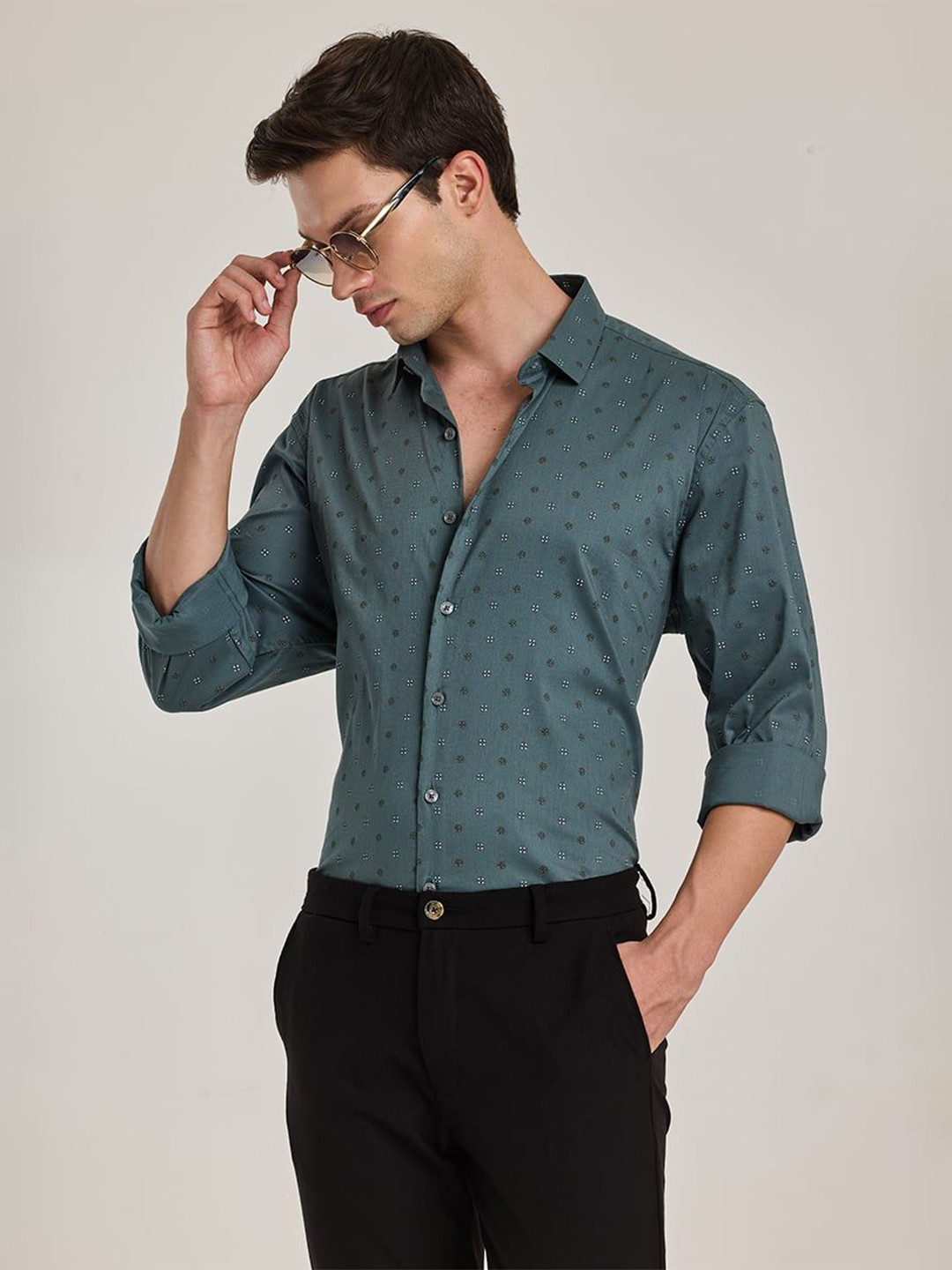 

Snitch Men Smart Spread Collar Micro Ditsy Printed Cotton Casual Shirt, Teal