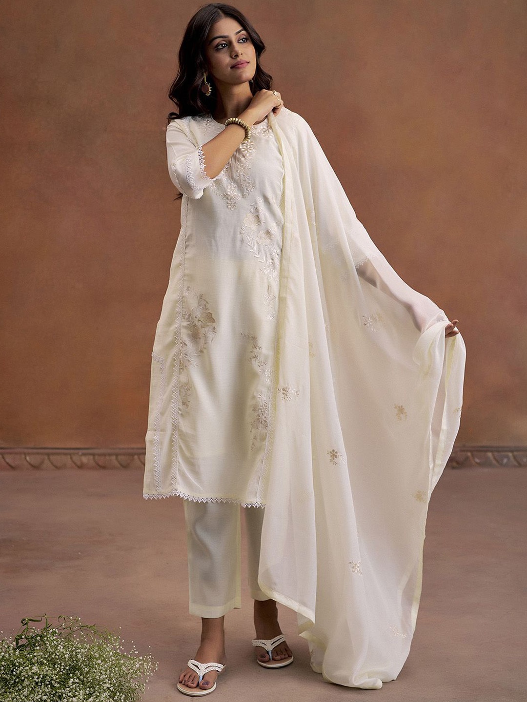 

Jaipur Kurti Festive Embroidered Kurta Set With Dupatta, White