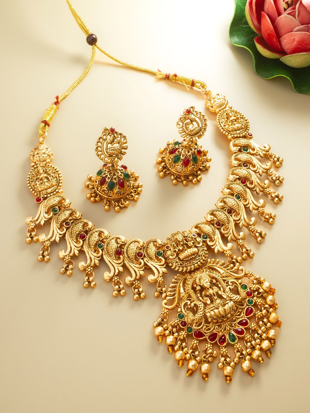 

aadita Gold-Plated Stone-Studded Jewellery Set