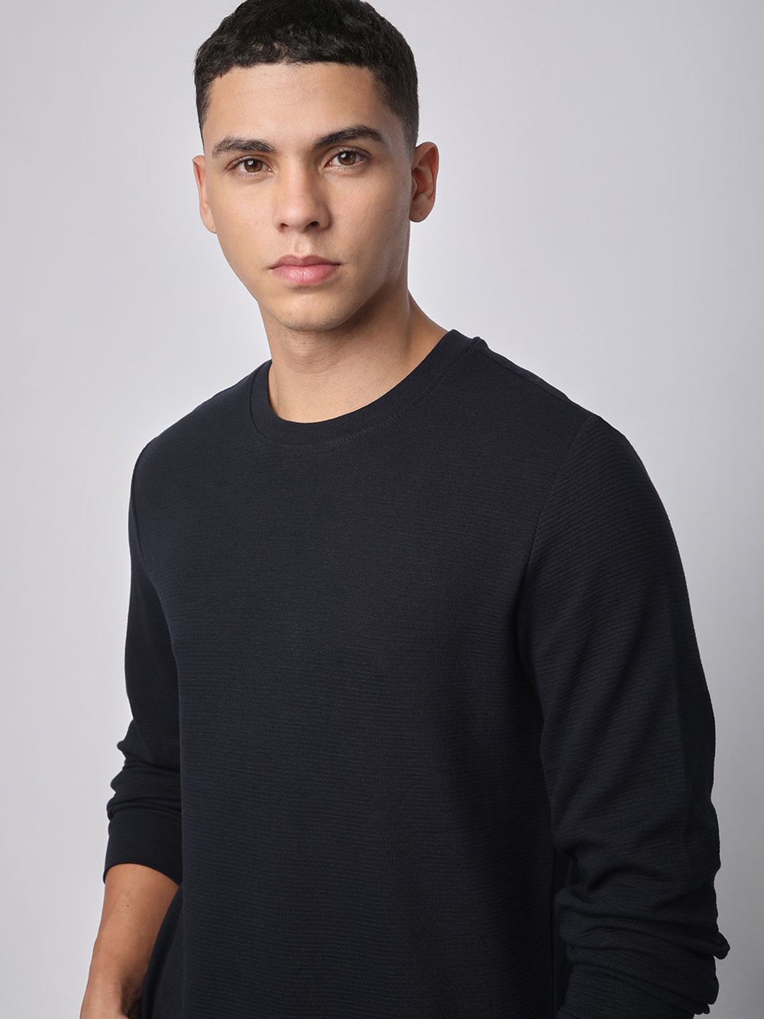 

R&B Men Solid Round Neck Cotton Pullover Sweatshirt, Blue