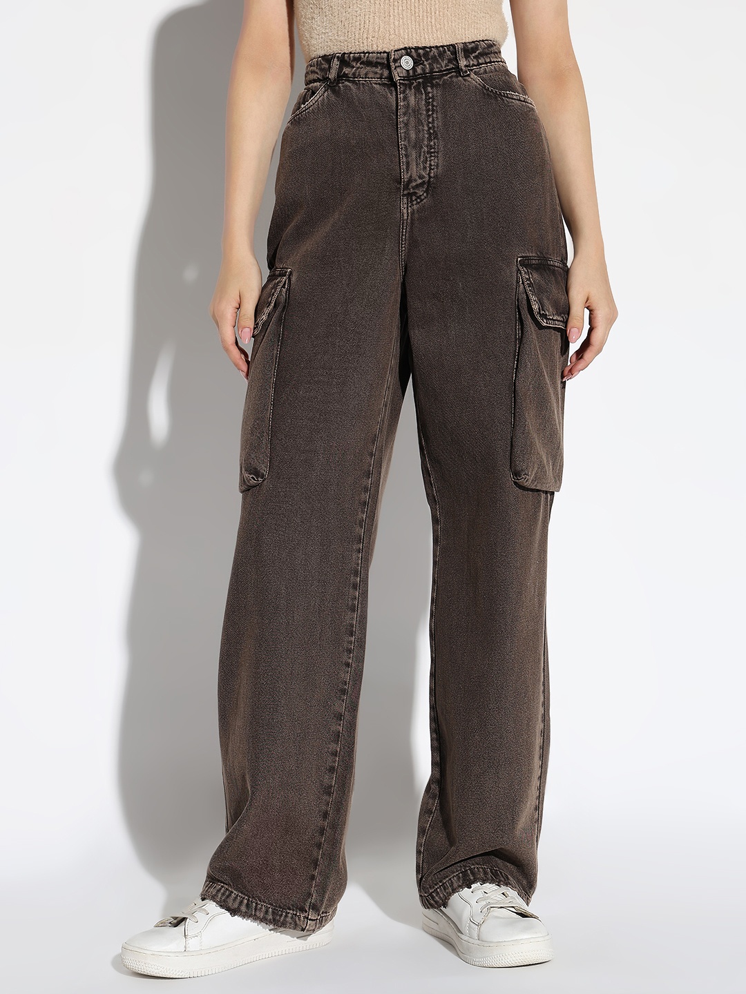 

SHOWOFF Women Brown Comfort Wide Leg Light Fade Cargo Jeans