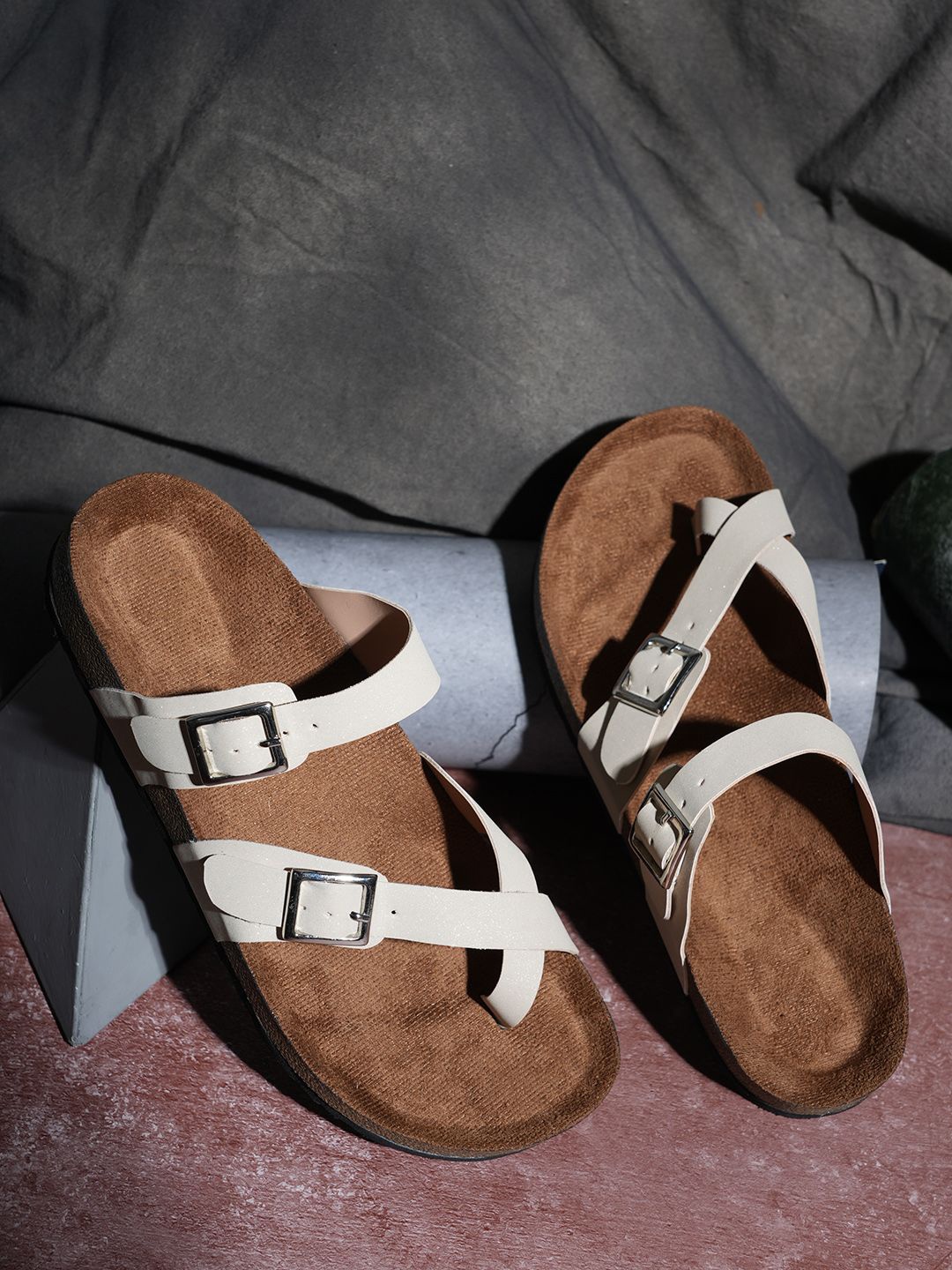 

MOZAFIA Women Open Toe Flats with Buckles, Cream
