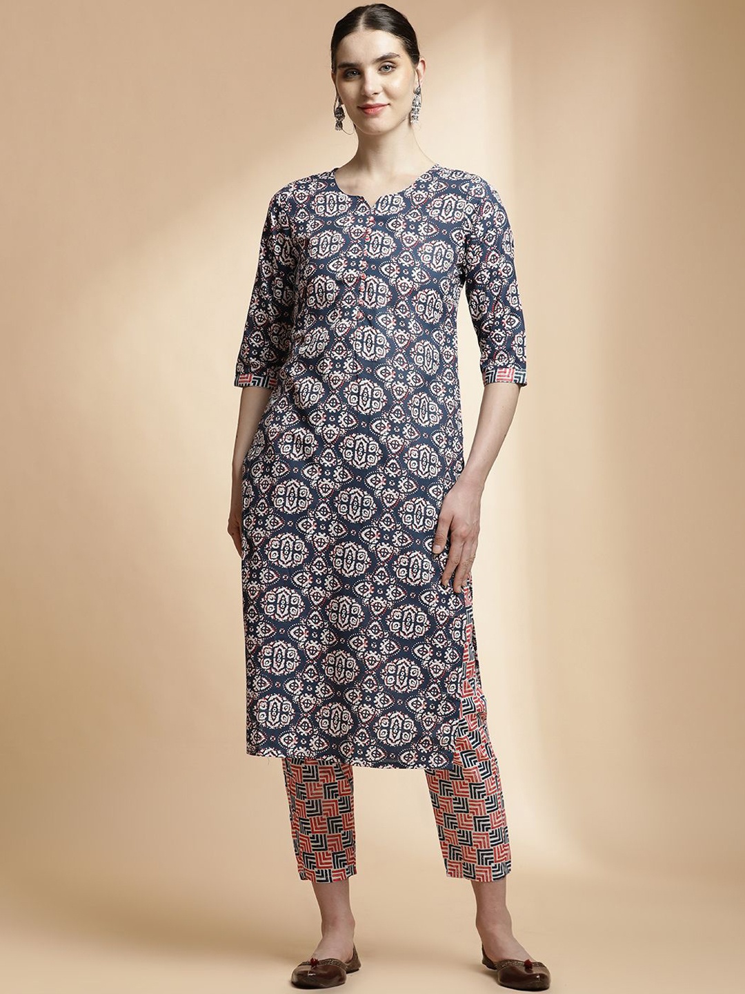 

Jaipur Kurti Ethnic Motif Printed Cotton Blend Kurta Set, Navy blue