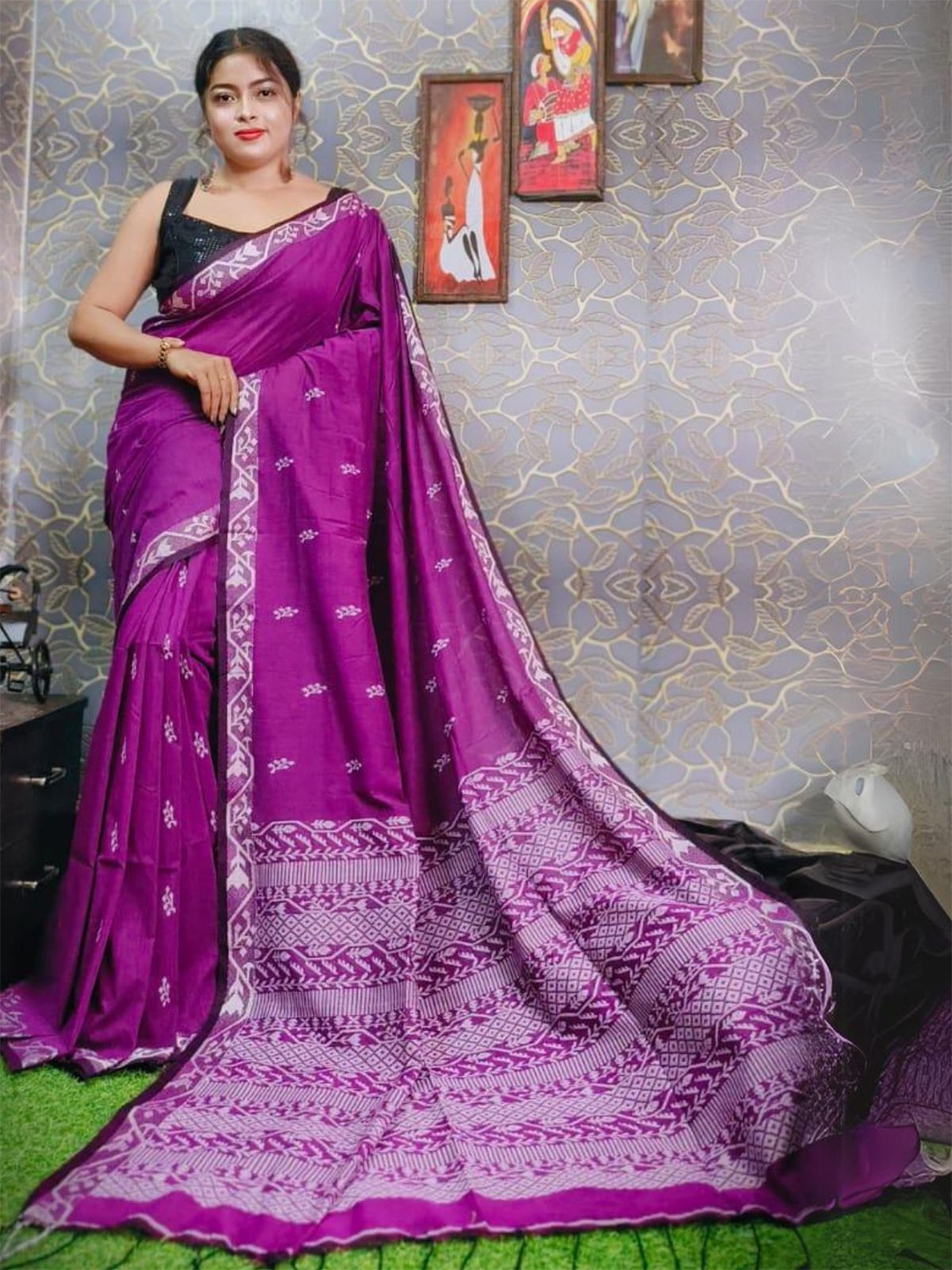 

ODETTE Woven Design Saree with Unstitched Blouse, Purple