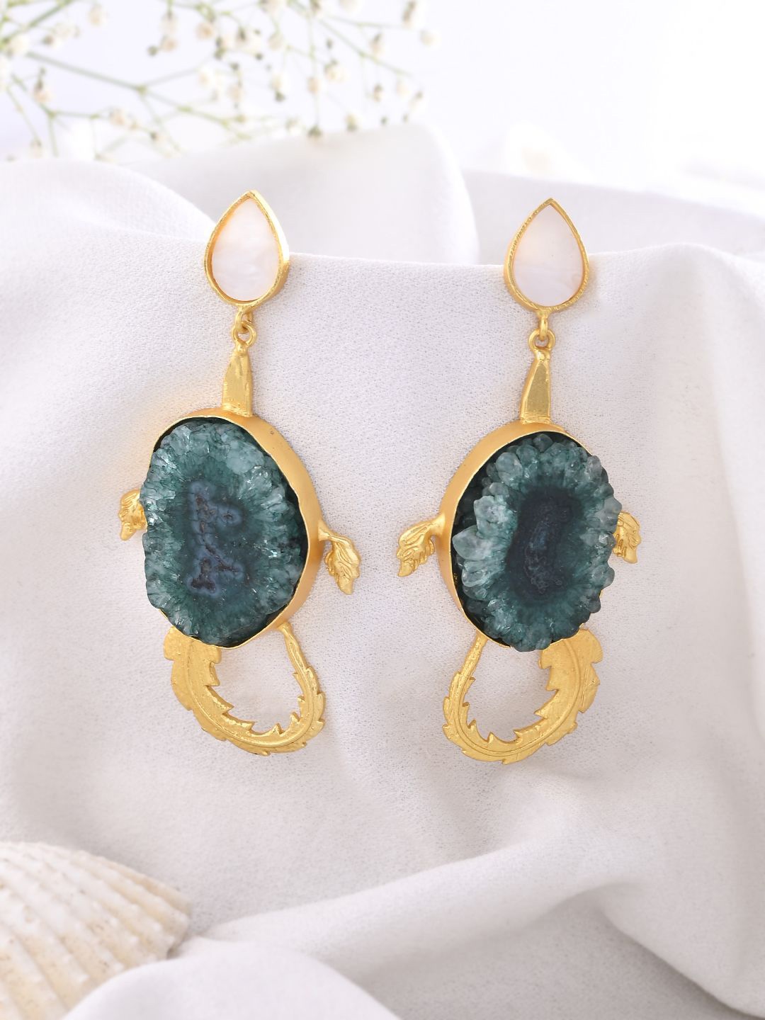 

DASTOOR Gold Plated Artificial Stones Studded Contemporary Drop Earrings