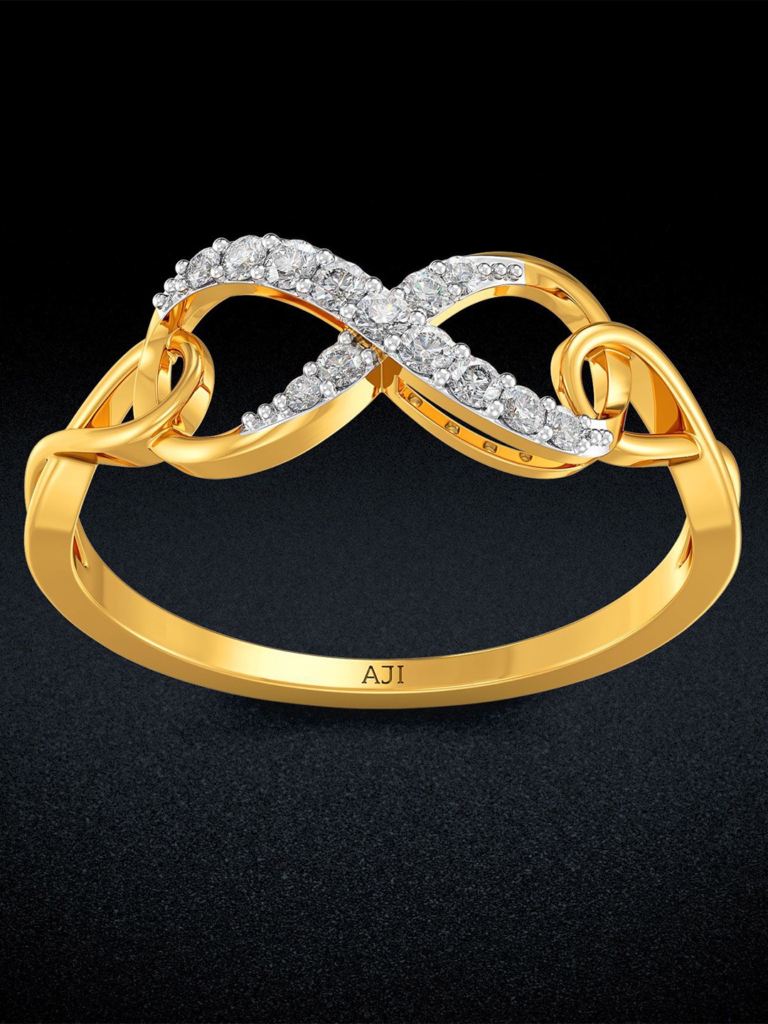 

Joyalukkas 18KT Finger Ring Diamond, Gold