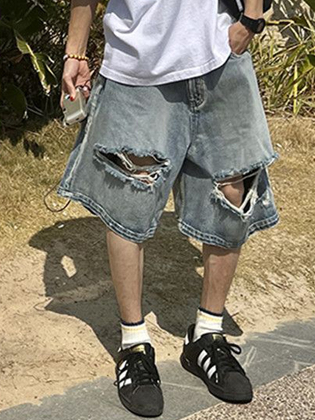 

StyleCast Men Washed Loose Fit Denim Shorts Technology, Blue