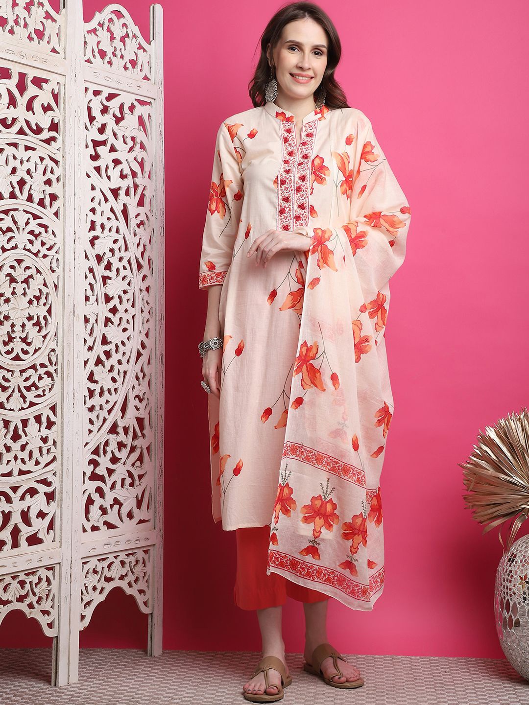 

Aawari Floral Printed Thread Work Pure Cotton Straight Kurta with Trousers & Dupatta, White