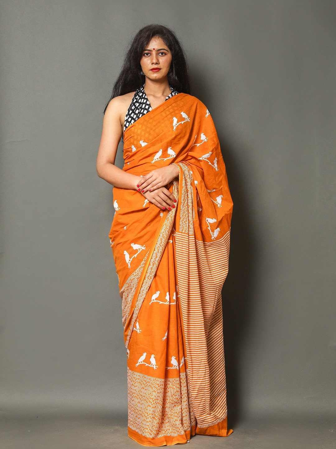 

VASALI Woven Design Kanjeevaram Saree, Orange