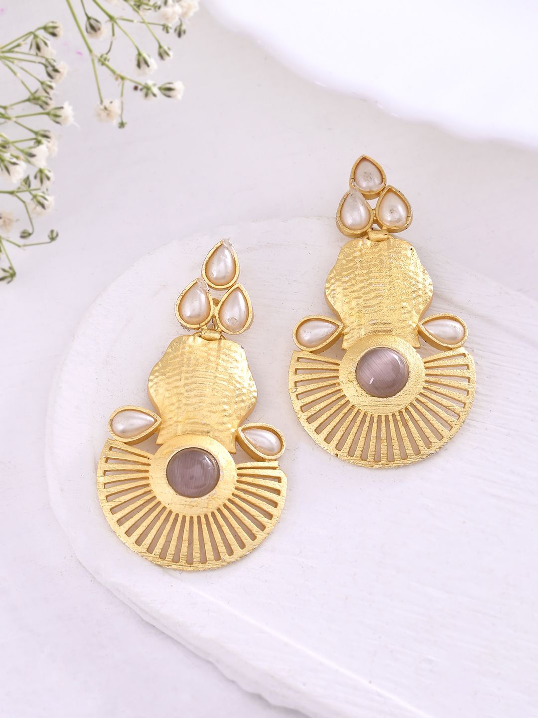 

DASTOOR Gold Plated Artificial Stones Studded Contemporary Drop Earrings