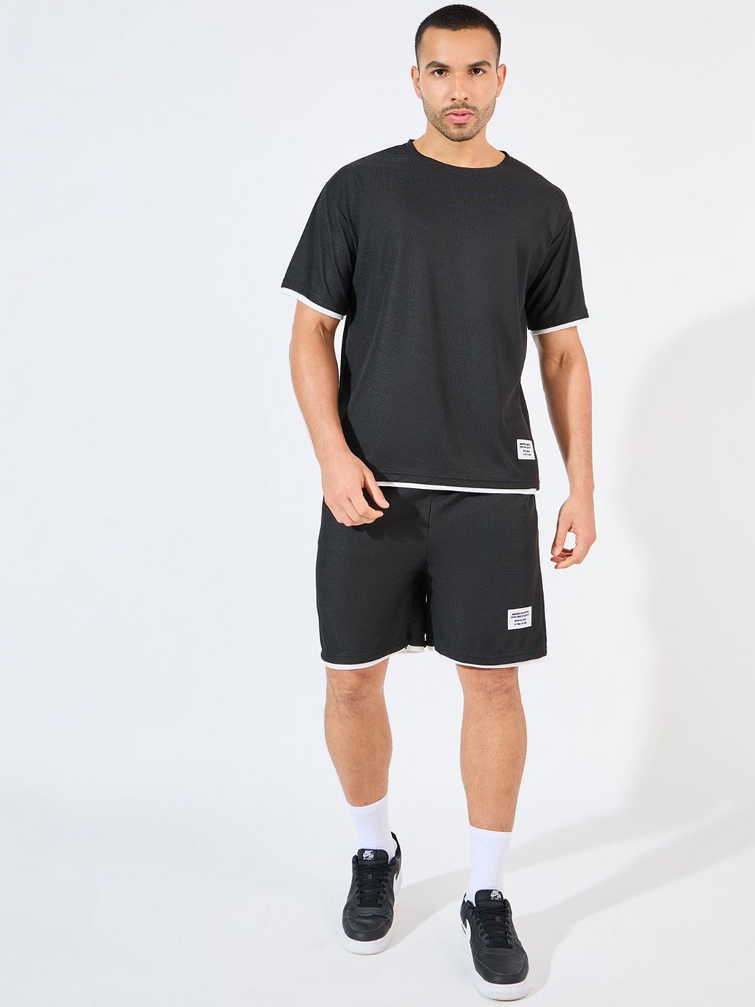 

Styli Waffle Round Neck Self Design T-Shirt With Shorts Co-Ords, Black