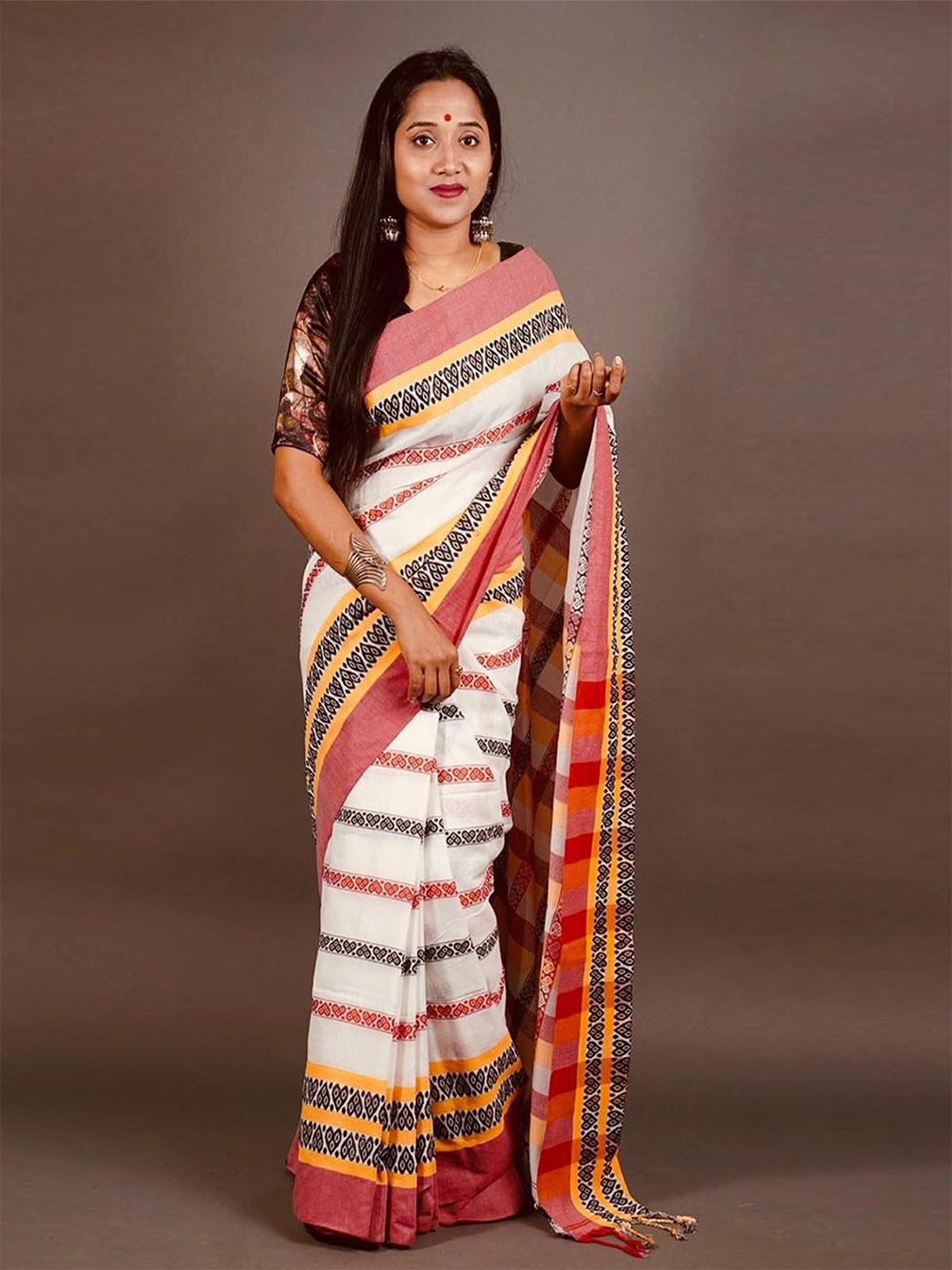 

ODETTE Striped Woven Design Saree, White