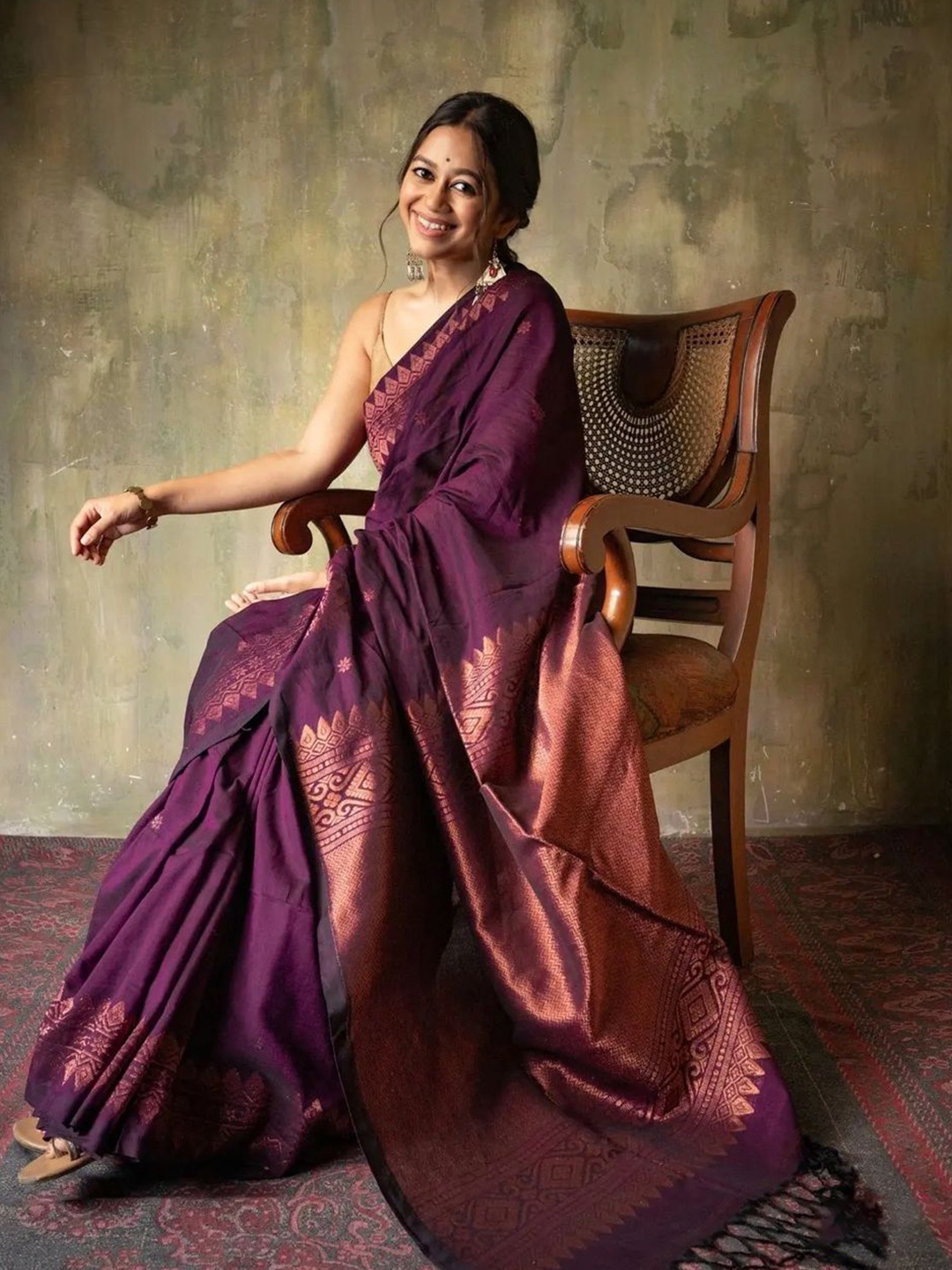 

VASALI Woven Design Zari Traditional Kanjeevaram Saree, Purple