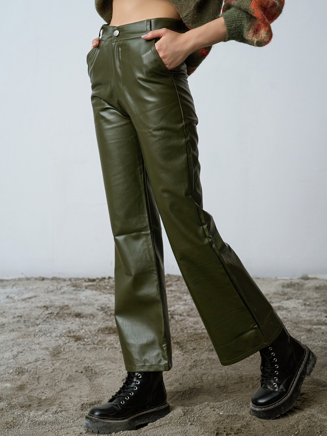 

SHECZZAR Women Solid Smart Loose Fit Trousers, Green