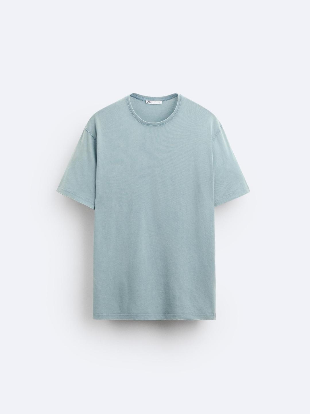 

ZARA Men Tshirts, Na