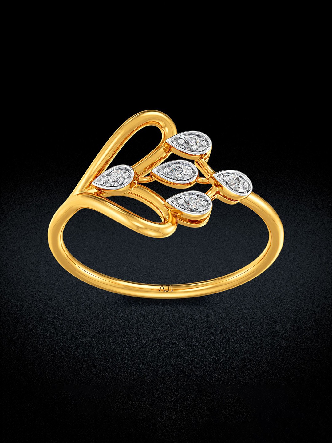 

Joyalukkas 18KT Stone Studded Finger Ring Gold