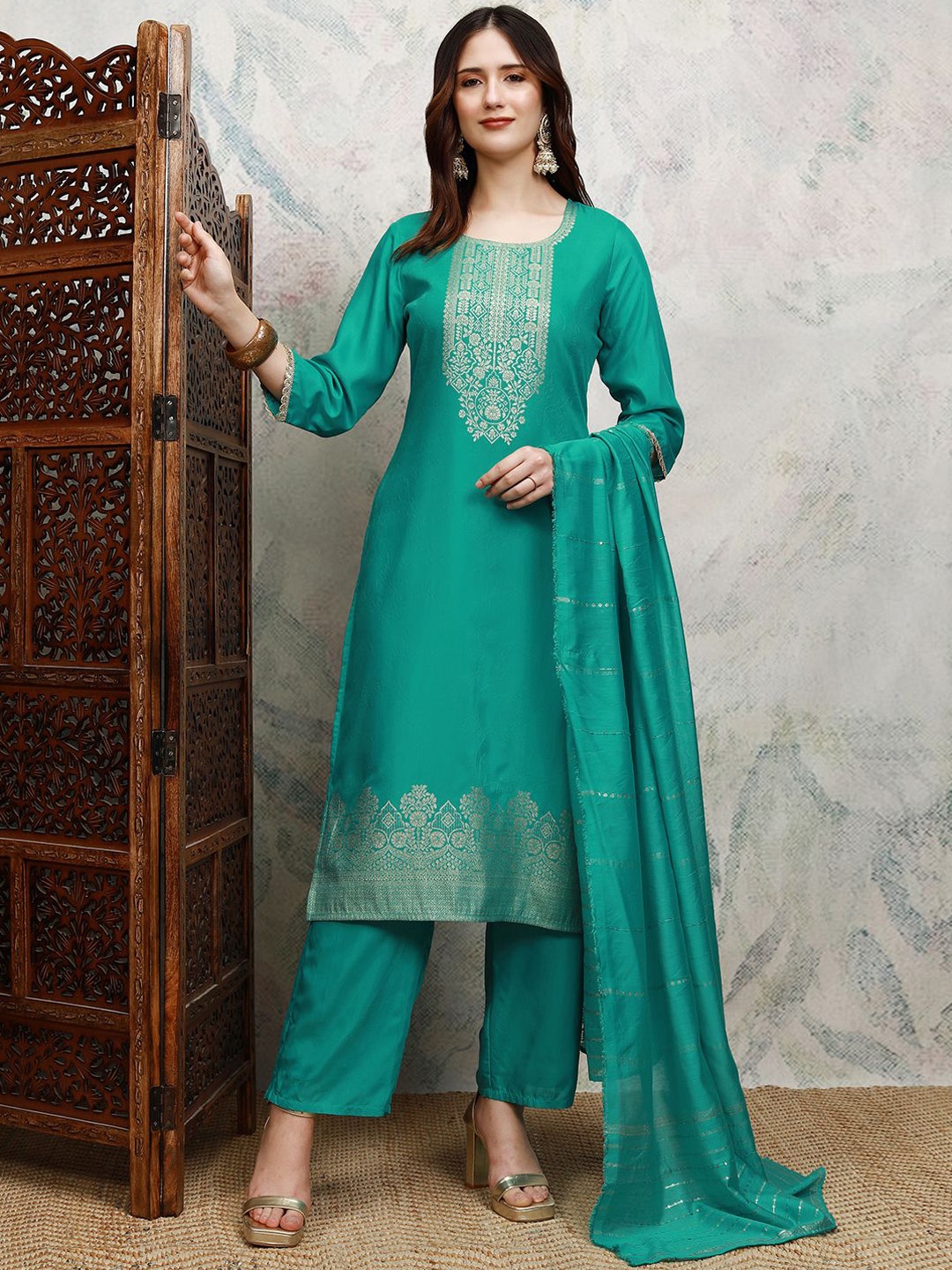 

Vishudh Floral Printed Straight Kurta with Trousers & Dupatta, Teal