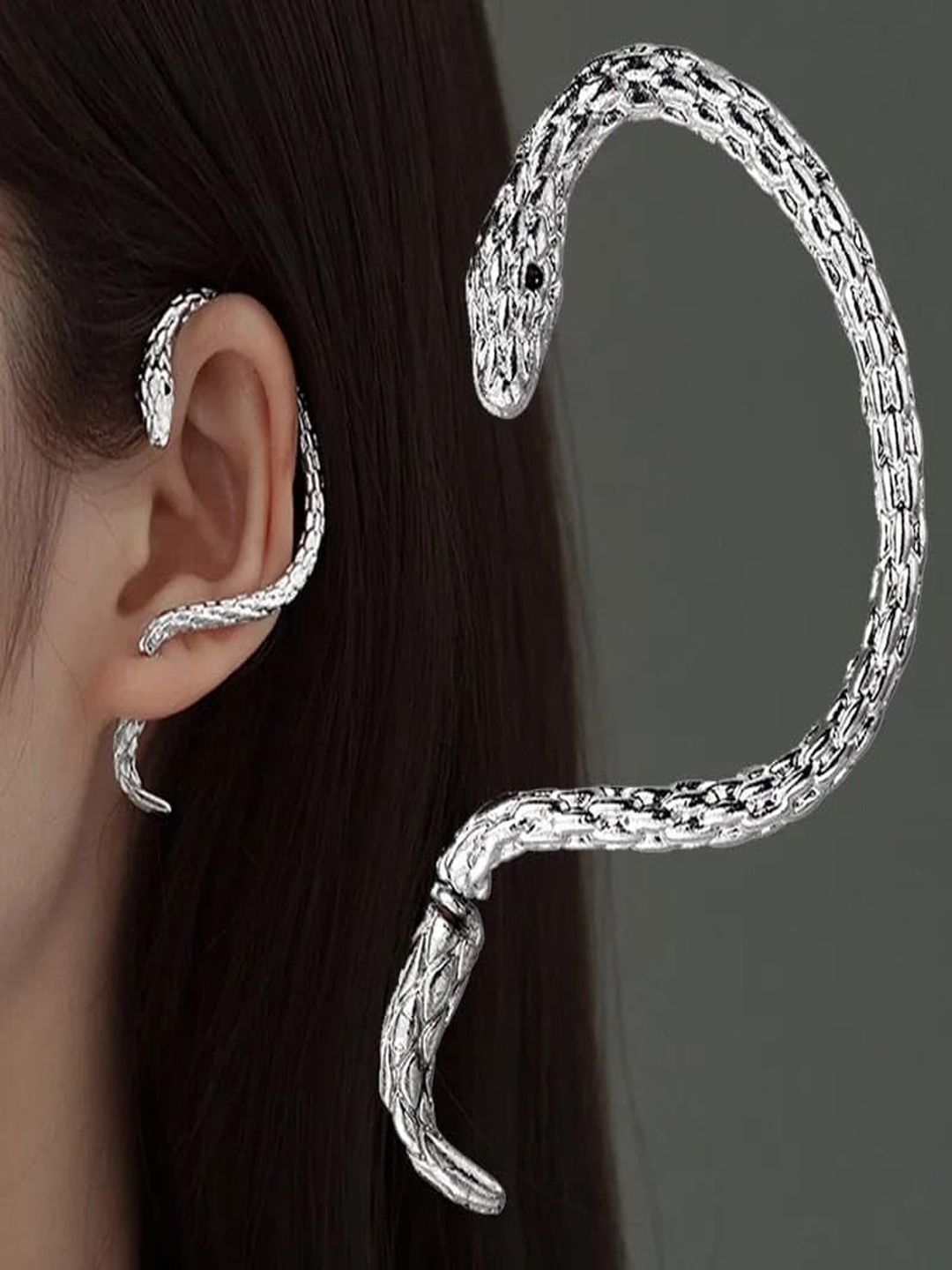 

VAGHBHATT Silver Plated Animal Shaped Ear Cuffs