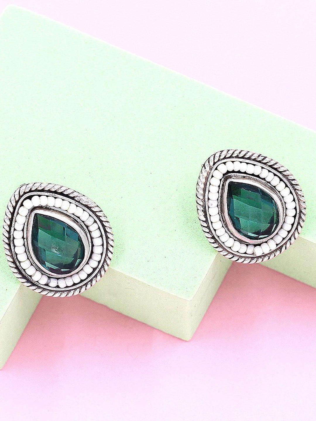 

SANGEETA BOOCHRA Leaf Shaped Studs Earrings, Green